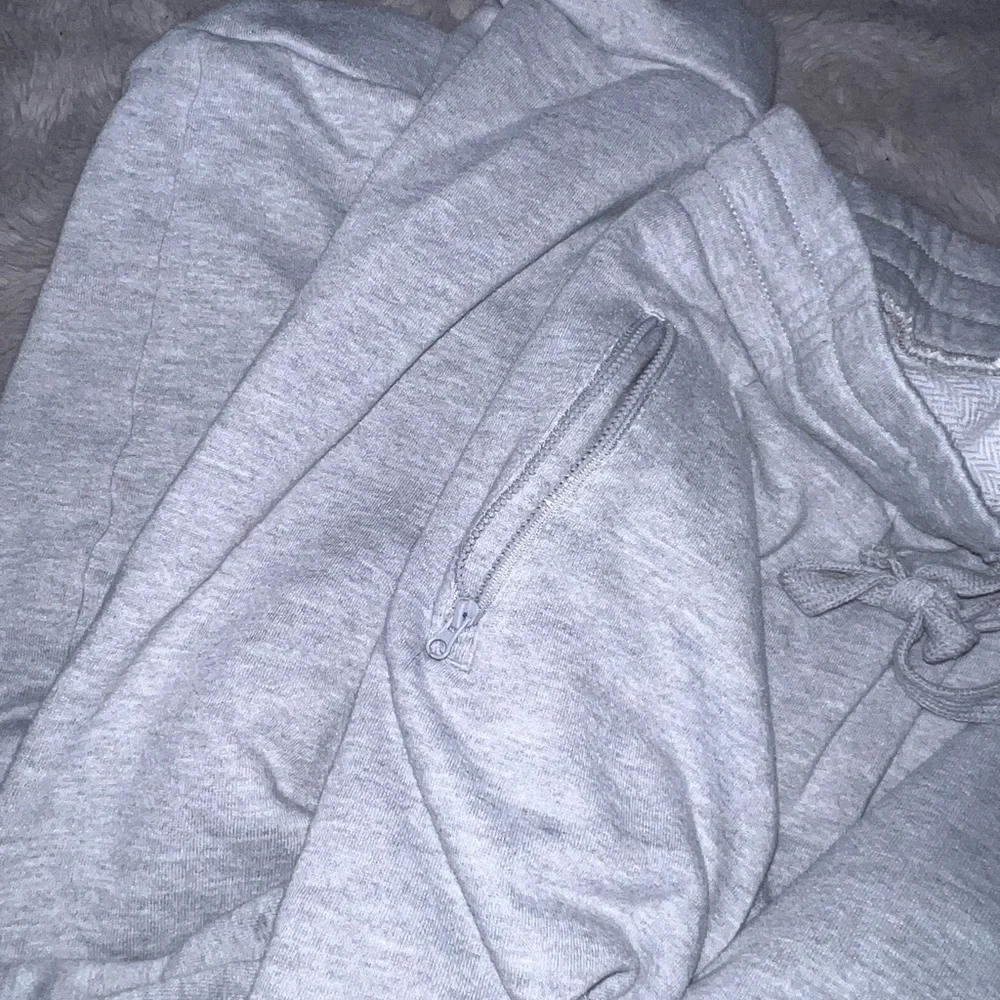 Daily Thread Sweatpants - Picture 3 of 3